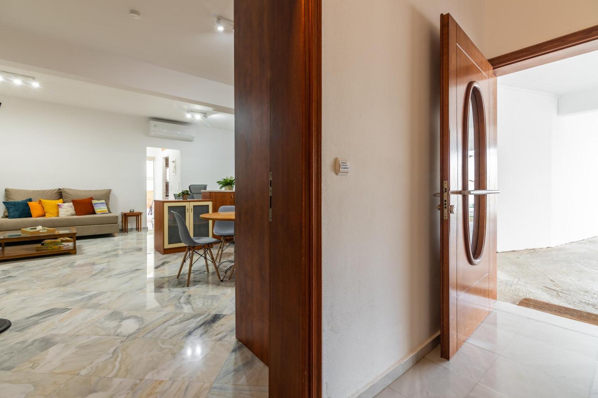 Garden Luxury Apartment Iraklion Buitenkant foto