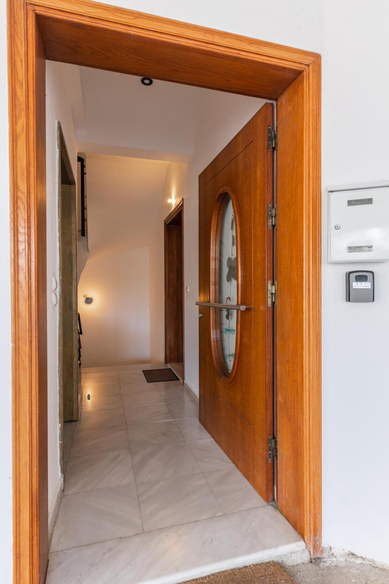 Garden Luxury Apartment Iraklion Buitenkant foto