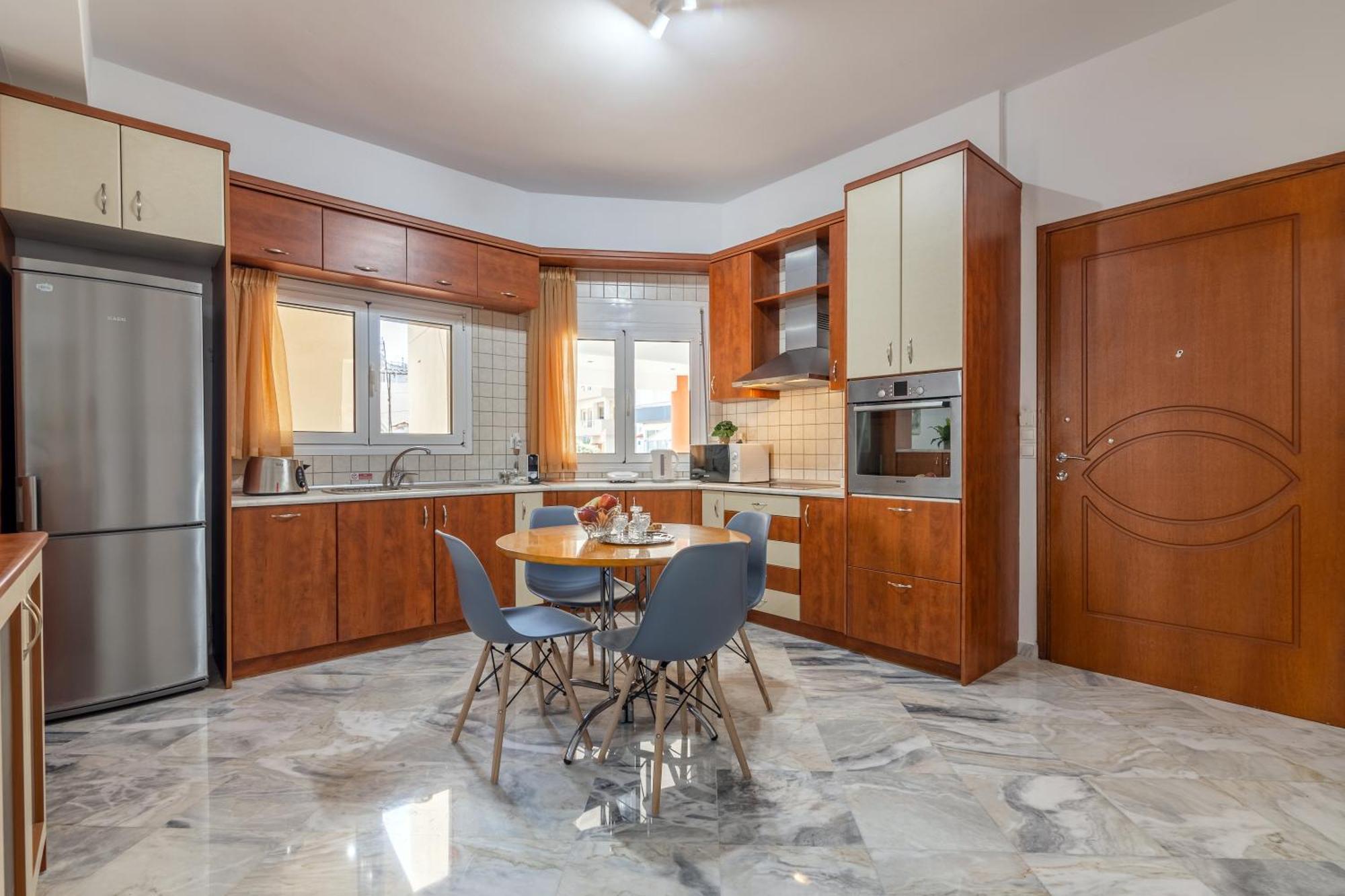 Garden Luxury Apartment Iraklion Buitenkant foto