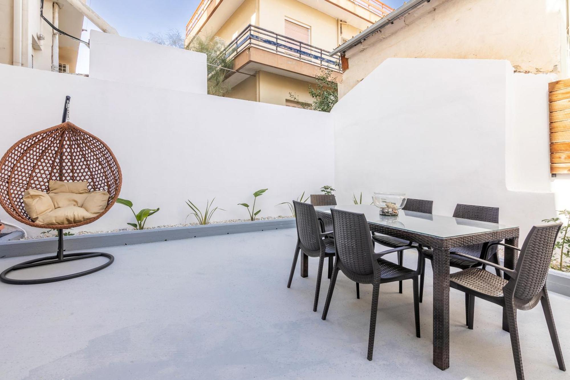 Garden Luxury Apartment Iraklion Buitenkant foto